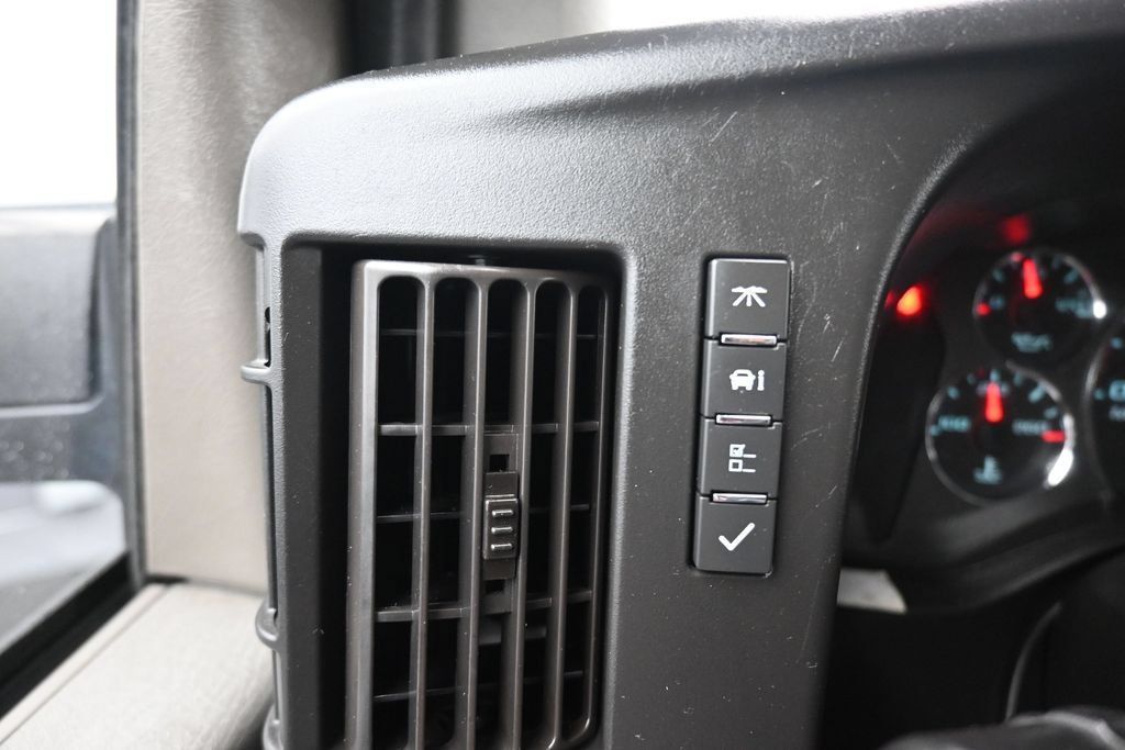 Used 2023 Chevrolet Express 3500 LS RWD image 23