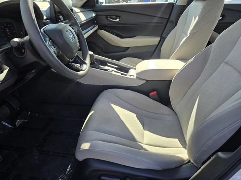Used 2023 Honda Accord EX image 11