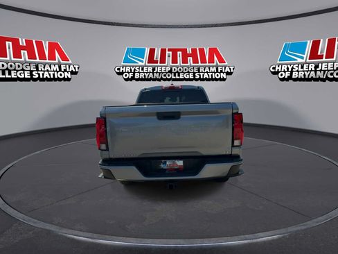 Used 2023 Chevrolet Colorado LT w/ LT Convenience Package II RWD image 7