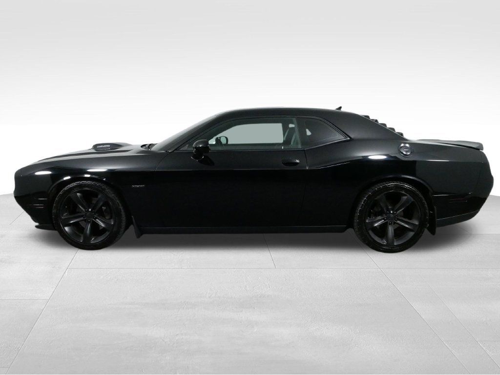 Used 2016 Dodge Challenger R/T Plus RWD image 6