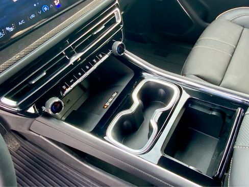 New 2026 Chevrolet Traverse High Country w/ LPO, Floor Liner Package image 53