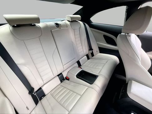 Used 2025 BMW 230i Coupe w/ M Sport Package RWD image 19