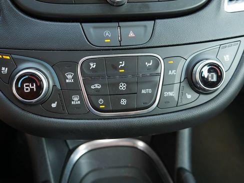 Used 2024 Chevrolet Malibu LT FWD image 23