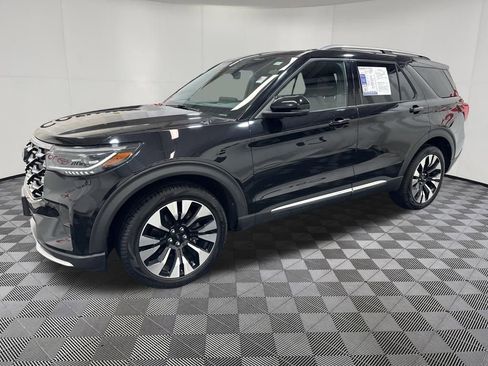 Used 2025 Ford Explorer Platinum w/ LUX Leather Package AWD/4WD image 4
