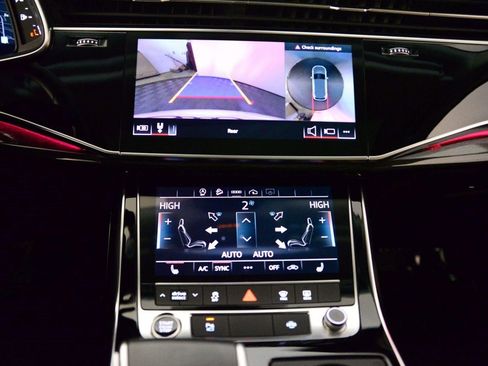 Used 2024 Audi Q7 3.0T Premium Plus AWD/4WD image 29