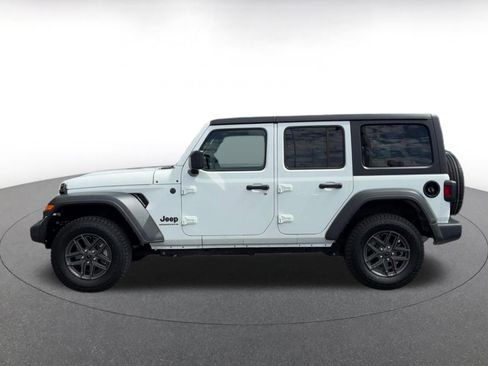 Used 2025 Jeep Wrangler Unlimited Sport AWD/4WD image 9