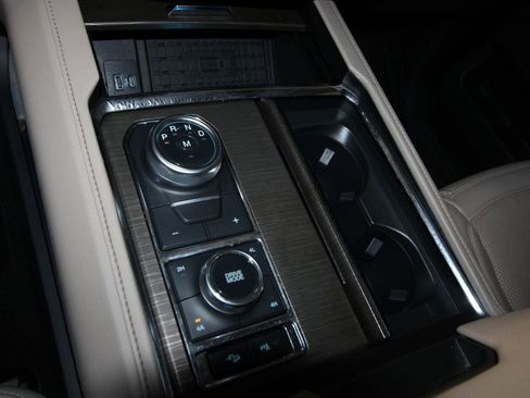 Used 2023 Ford Expedition Max Limited image 17