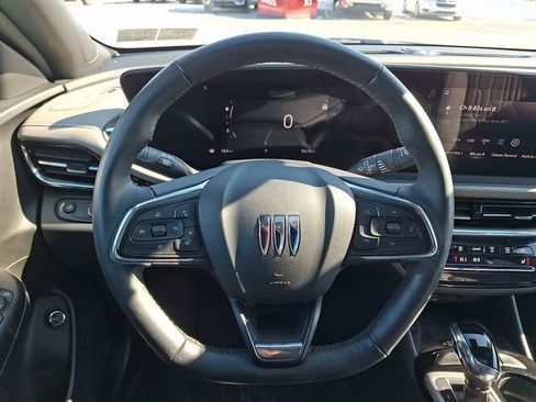 Certified 2025 Buick Envista Avenir image 19