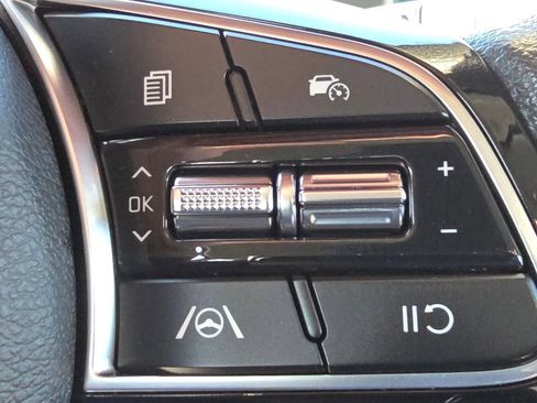 Used 2023 Kia Forte LXS w/ LXS Technology Package image 31