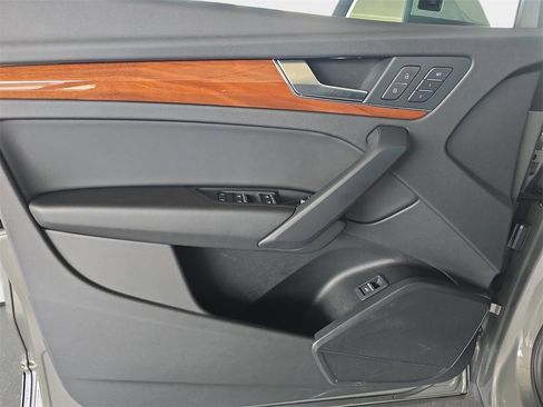 Certified 2023 Audi Q5 2.0T Premium image 23