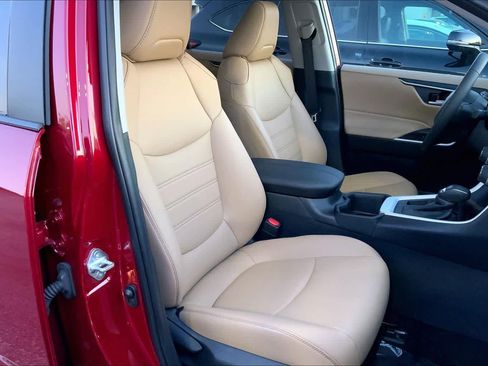 Used 2024 Toyota RAV4 XLE Premium w/ Weather Package FWD image 8