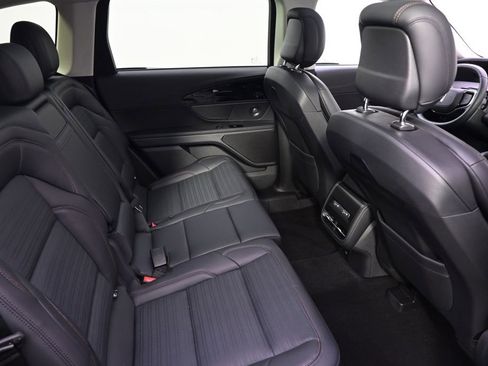 New 2026 Lincoln Nautilus Reserve w/ Jet Appearance Package image 18