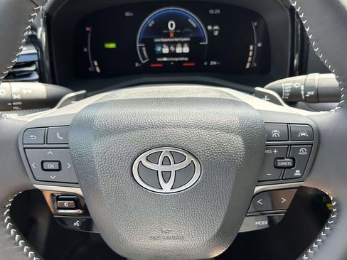 New 2026 Toyota Camry SE FWD image 27