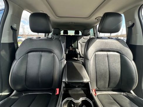 Used 2022 Jeep Grand Cherokee L Limited image 38