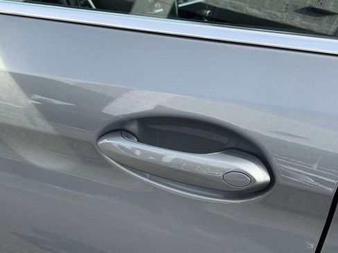 Used 2023 BMW 530i image 33