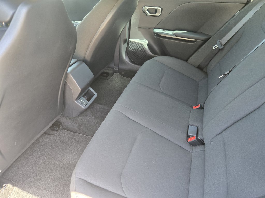 New 2026 Kia K4 FWD image 19