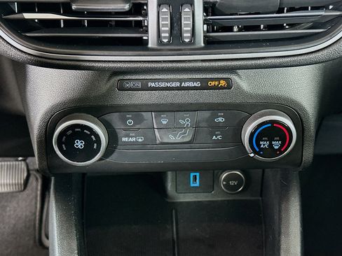 Used 2020 Ford Escape S image 22