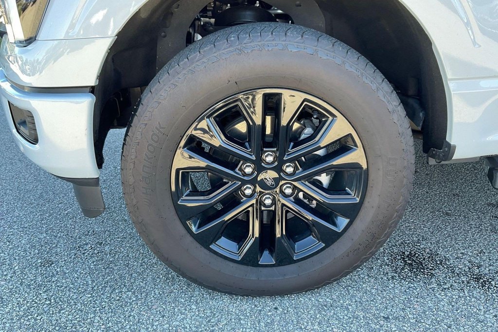 Used 2025 Ford F150 Lariat w/ Equipment Group 501A Mid AWD/4WD image 9