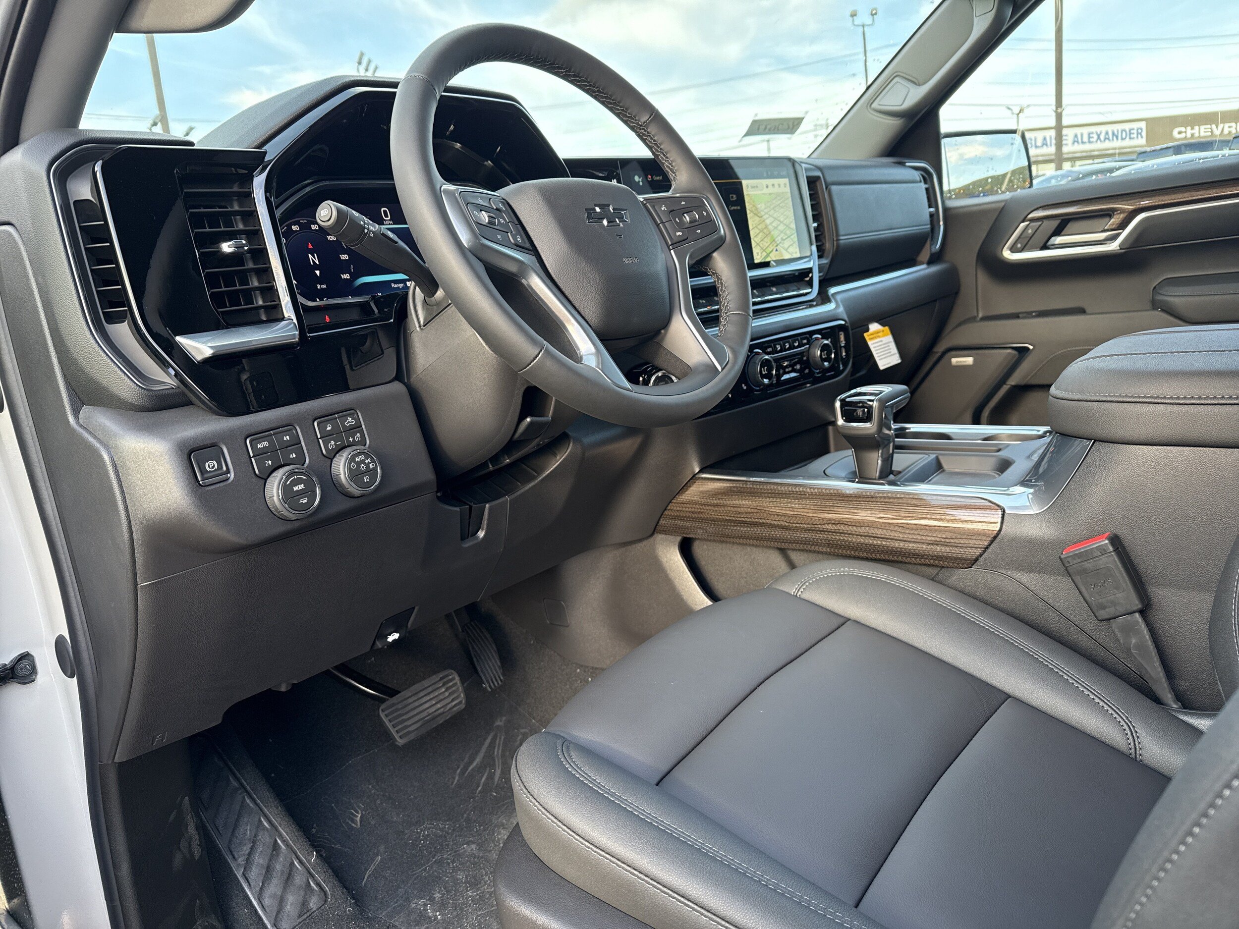 New 2026 Chevrolet Silverado 1500 RST AWD/4WD image 18