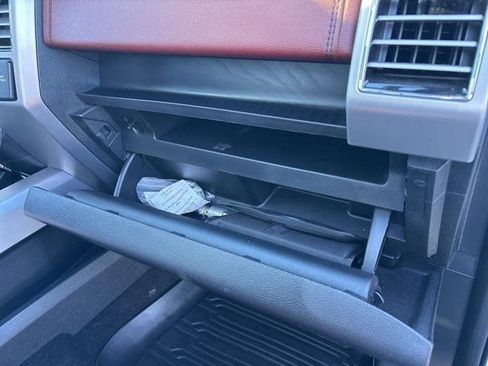 Used 2019 Ford F150 Platinum w/ Equipment Group 701A Luxury image 51