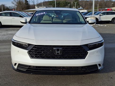 Certified 2024 Honda Accord EX-L image 2