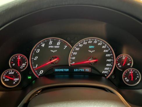 Used 2007 Chevrolet Corvette Coupe w/ Preferred Equipment Group RWD image 12