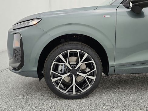 New 2026 Audi Q3 quattro 2.0T AWD/4WD image 13