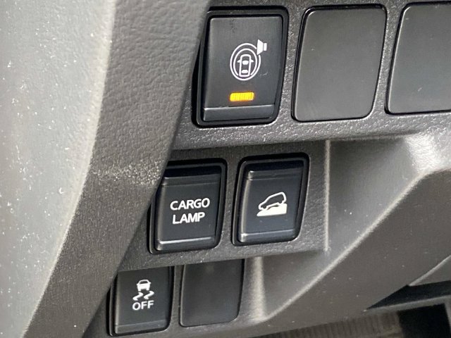 Used 2023 Nissan Frontier SV w/ Technology Package AWD/4WD image 33