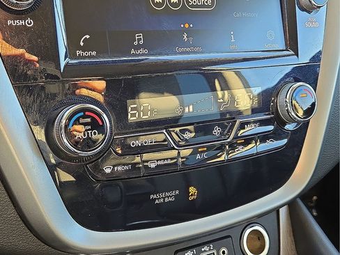 Used 2024 Nissan Murano SV image 28