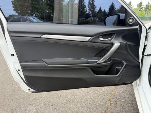 Used 2018 Honda Civic Si image 11