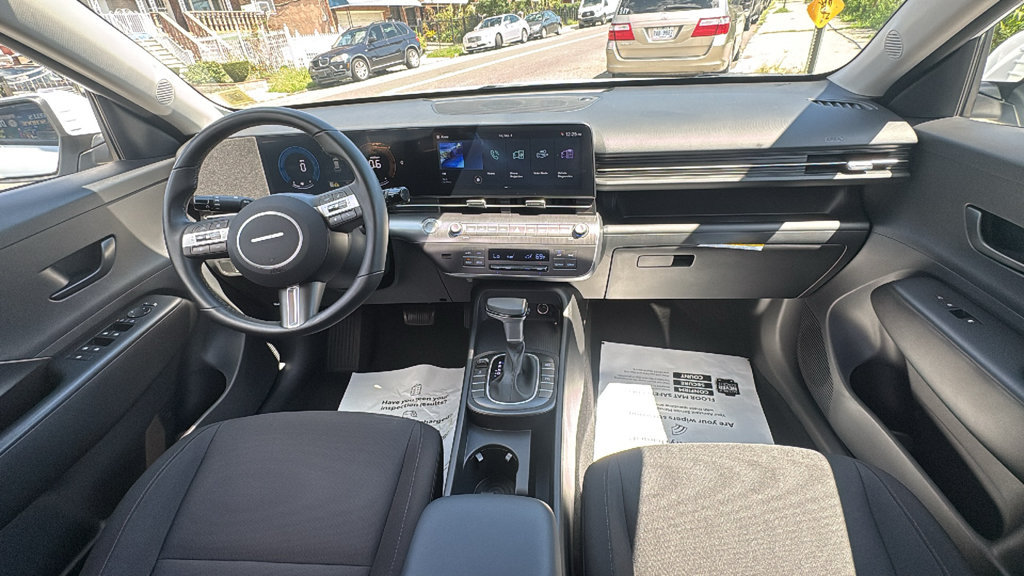 Used 2024 Hyundai Kona SEL AWD/4WD image 28