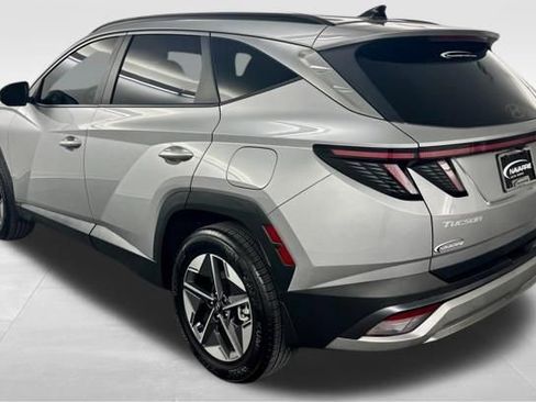 Certified 2025 Hyundai Tucson SEL image 6