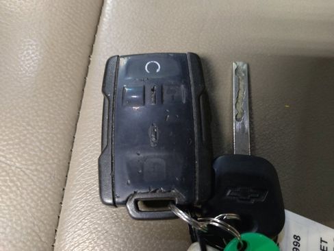 Used 2017 Chevrolet Tahoe LT image 32