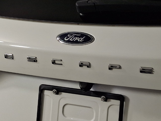 Used 2023 Ford Escape Platinum AWD/4WD image 31