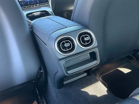 Certified 2025 Mercedes-Benz CLE 300 4MATIC Coupe image 14