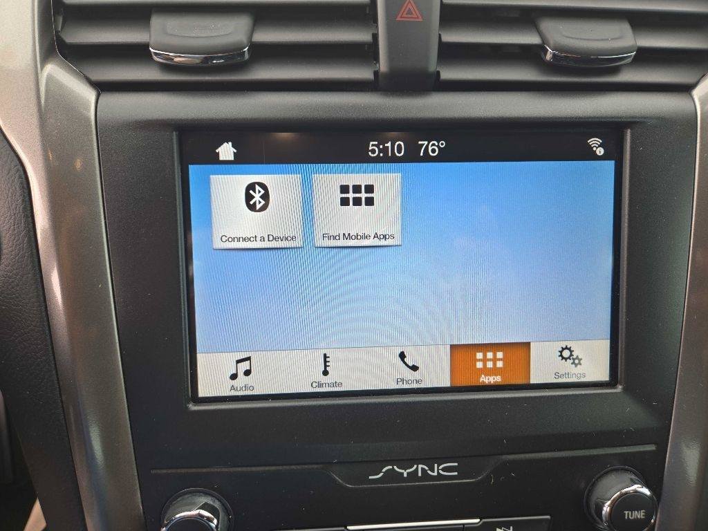 Used 2019 Ford Fusion SE FWD image 20