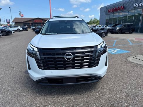 New 2026 Nissan Pathfinder SV AWD/4WD image 2