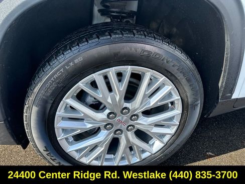 Used 2024 GMC Acadia Elevation FWD image 12