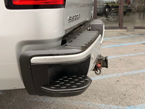 Used 2019 GMC Sierra 2500 Denali w/ Duramax Plus Package image 13