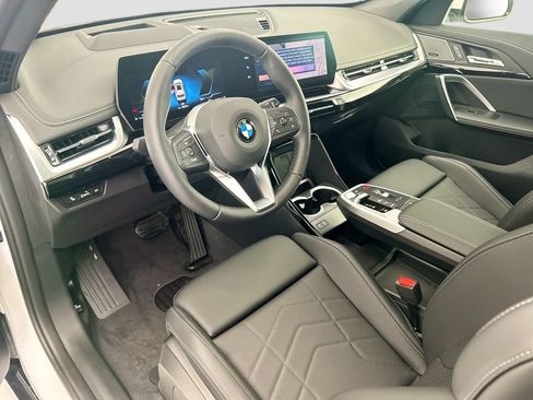 New 2026 BMW X1 xDrive28i w/ Technology Package AWD/4WD image 9