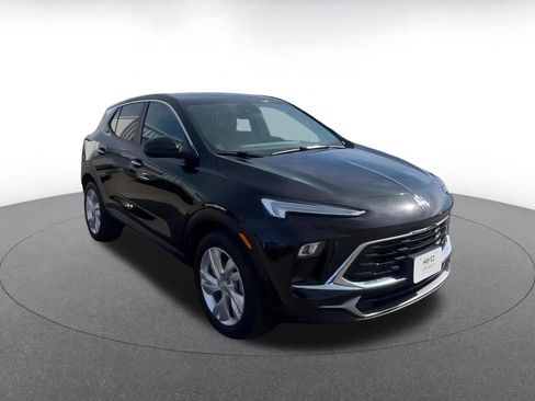 Used 2025 Buick Encore GX Preferred image 3