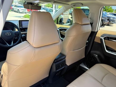 Used 2020 Toyota RAV4 Limited w/ Limited Grade Weather Package FWD image 23