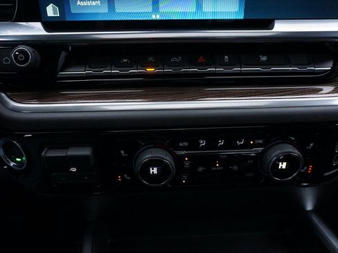 New 2026 Chevrolet Silverado 1500 RST w/ Dark Appearance Package image 15