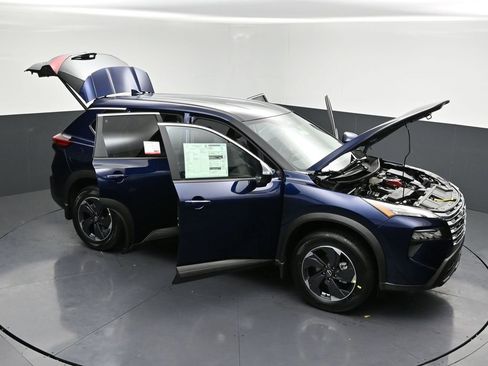 New 2026 Nissan Rogue SV w/ Cold Weather Package image 32