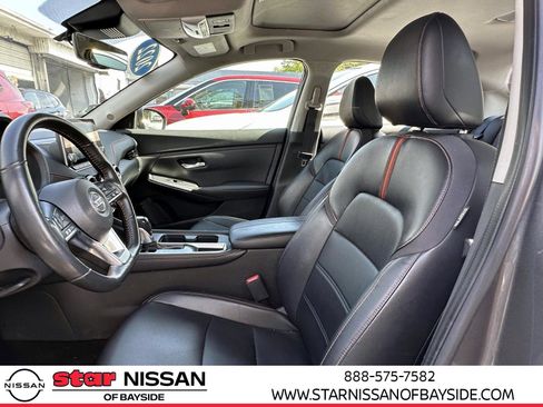 Certified 2022 Nissan Sentra SR w/ Trunk Package image 10