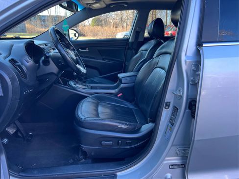 Used 2011 Kia Sportage EX w/ Premium Pkg w/Leather Seats image 9