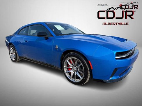 Used 2025 Dodge Charger Daytona Scat Pack w/ Track Pack AWD/4WD image 1