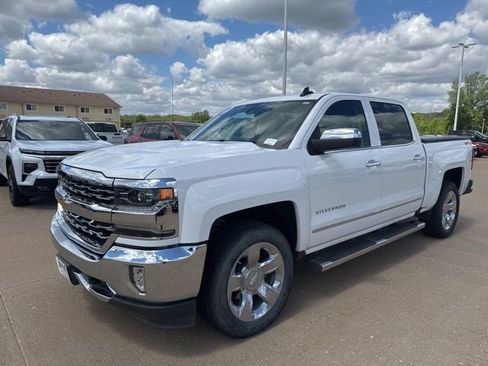 Used 2018 Chevrolet Silverado 1500 LTZ AWD/4WD image 9