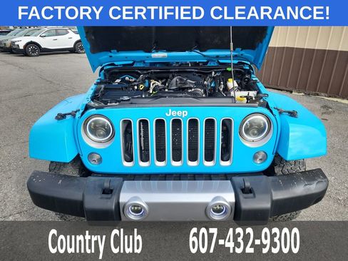 Used 2017 Jeep Wrangler Unlimited Sahara w/ Quick Order Package 24E Chief AWD/4WD image 28