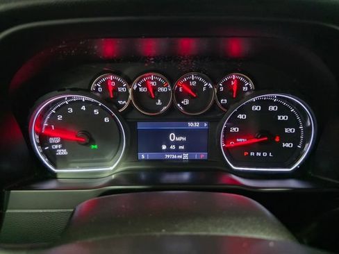 Used 2019 Chevrolet Silverado 1500 LT w/ Z71 Off-Road Package AWD/4WD image 17